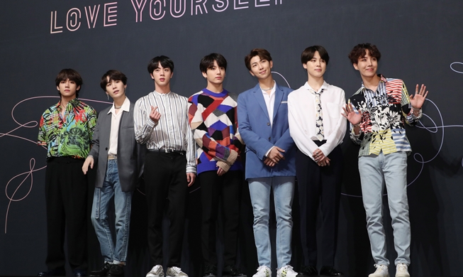 Se realizará una exposición sobre el grupo BTS