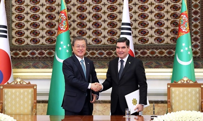 Corea y Turkmenistán fortalecerán la cooperación en energía e infraestructura