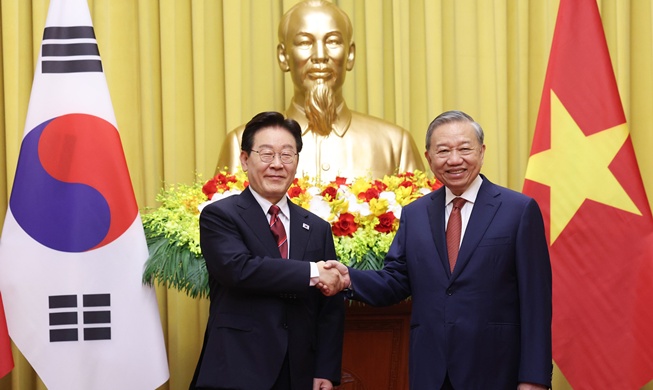 Corea y Vietnam acuerdan reforzar su cooperación en energía e infraestructura