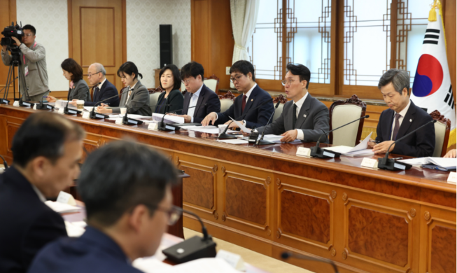 Corea presenta una estrategia integral para liderar la cooperación global en salud y cultura