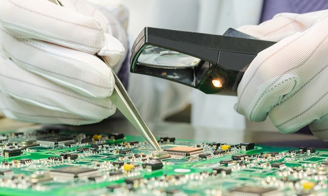 El Gobierno invertirá 235.100 millones de wones en semiconductores, pantallas y baterías