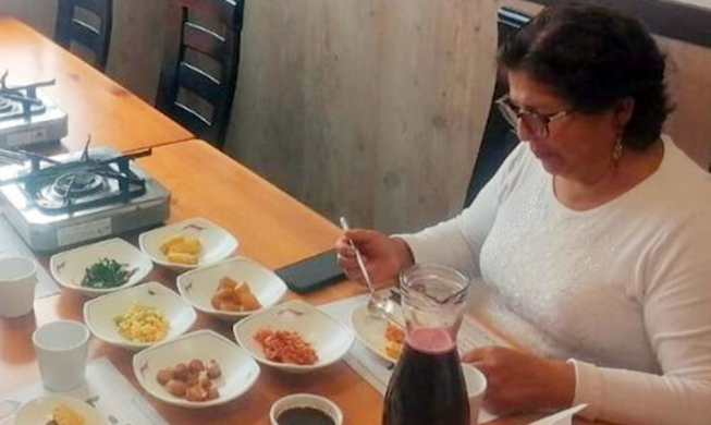 Rompiendo tradiciones el Día de la Madre: Invité a mi mamá a probar comida coreana