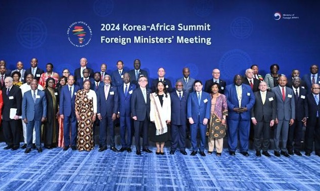 Revisión de los últimos preparativos para la cumbre Corea-África