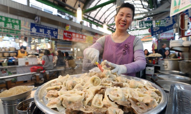 Mercado Gwangjang: conoce, explora y vive Seúl a través de su gastronomía