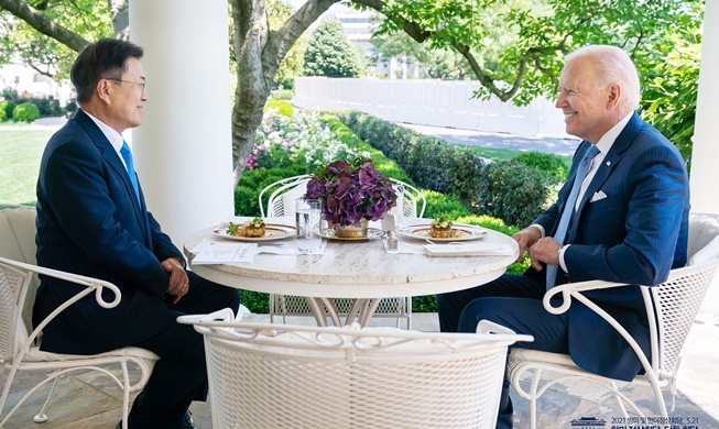 Visita oficial del presidente Moon a EE. UU. en fotografías