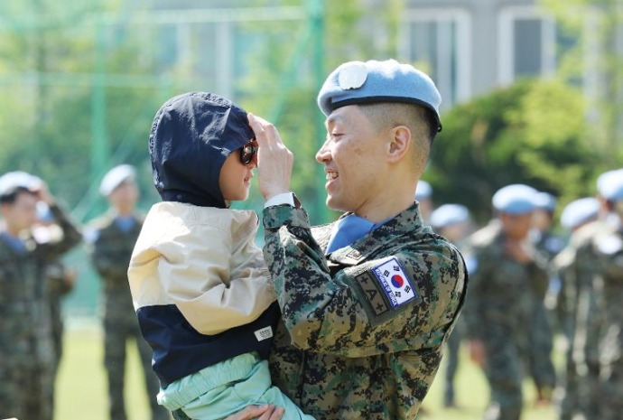 Ceremonia de despedida para los soldados coreanos de la ONU que serán desplegados en el Líbano