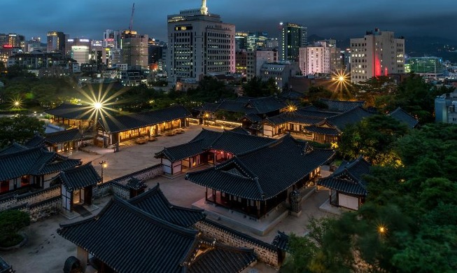 Reabre la admisión nocturna en la Aldea Hanok Namsangol