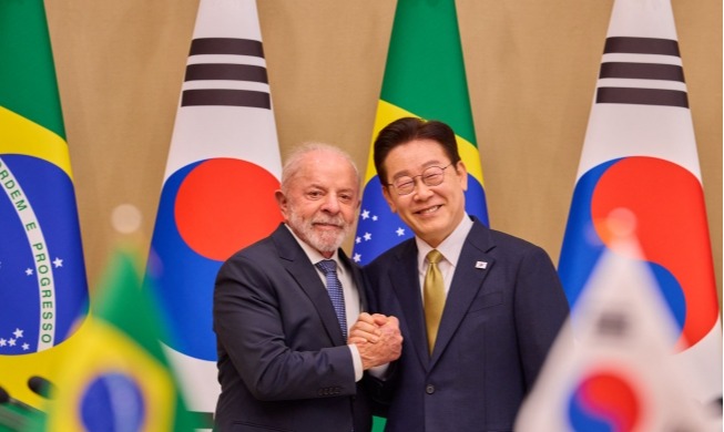 Corea y Brasil elevan sus lazos bilaterales a una asociación estratégica