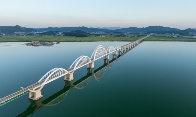 Se inauguran tres nuevas líneas ferroviarias en la costa oeste de Corea