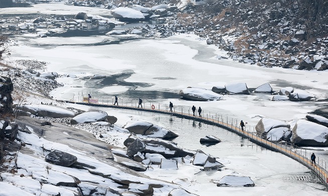 Festival de senderismo sobre hielo por el río Hantangang en Cheorwon