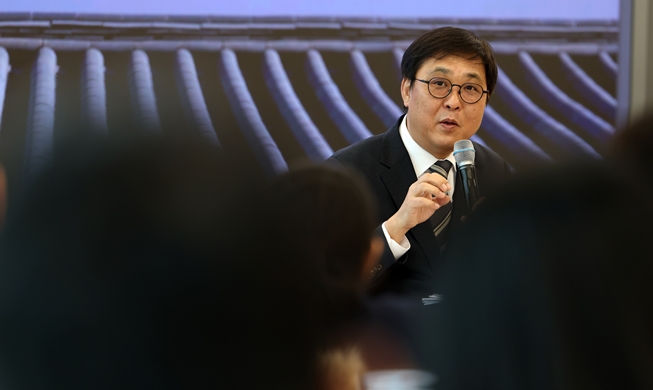 El ministro de Cultura subraya el valor simbólico del regreso de BTS en la plaza Gwanghwamun