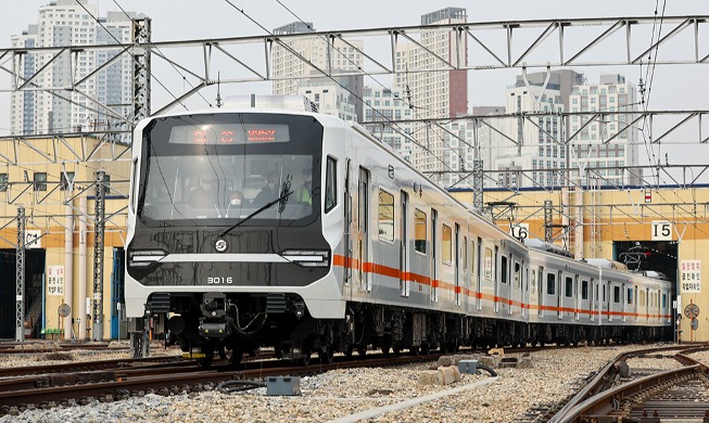 Comienzan a circular los nuevos trenes de la línea 3 del Metro de Seúl