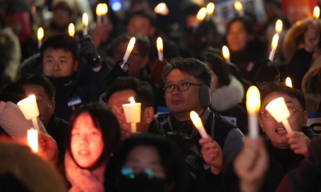 Corea consolida una cultura democrática durante la crisis