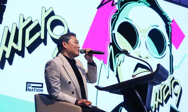 El autor del éxito 'Gangnam Style', Psy, publica un nuevo disco por primera vez en 5 años