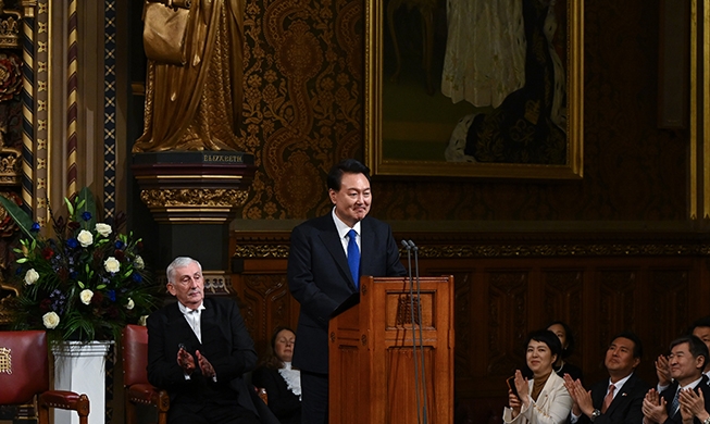 Yoon ante el Parlamento británico: 'Corea y el Reino Unido son verdaderos socios estratégicos globales'