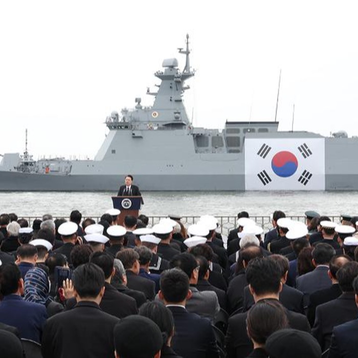 Yoon da un discurso en la ceremonia del Día de la Defensa del Mar Amarillo