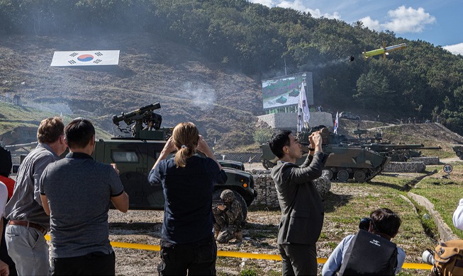 Demostración del primer misil antitanque desarrollado por Corea del Sur