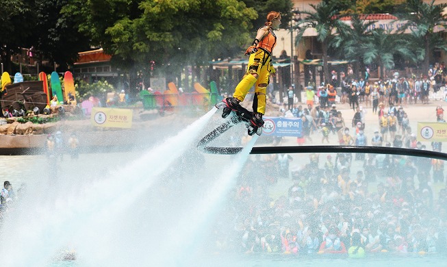 Flyboard para refrescarse del calor del verano