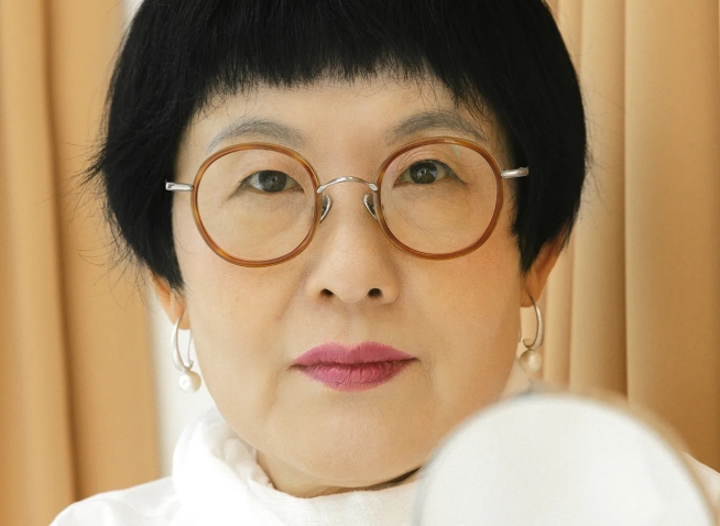 Cinco obras para conocer a la poetisa Kim Hyesoon