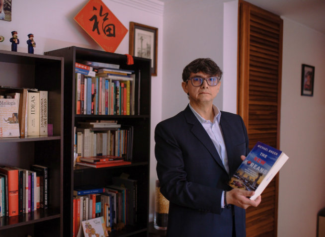 Una mirada a Richard Salazar, el estratega de temas Asiáticos en Ecuador