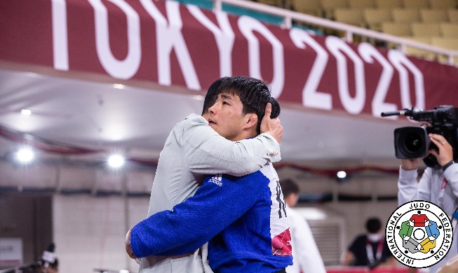 Yudocas surcoreanos An Baul y An Chang-rim ganan medallas de bronce en JJ.OO. de Tokio 2020