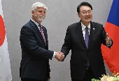 Cumbre Corea del Sur-República Checa (septiembre de 2023)