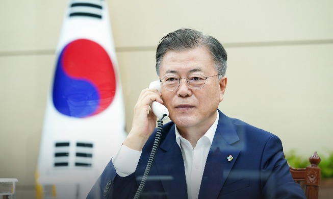 Presidente Moon conversa vía telefónica con PM británico: Corea jugará un rol activo en la cumbre del G7