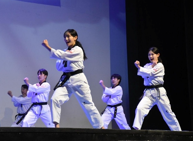 La muestra de Taekwondo del Kukkiwon Demo Team sella seis décadas de hermandad entre Bolivia y Corea