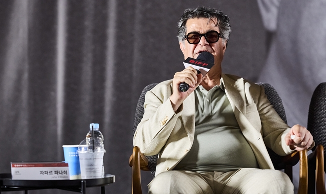 El Festival de Cine de Busan nombra al director iraní Jafar Panahi el Cineasta Asiático del Año