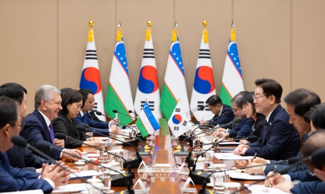 Corea y Uzbekistán amplían su alianza en minerales críticos, defensa e IA