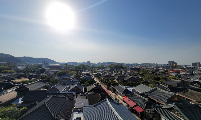 Explorando la Aldea Tradicional y el patrimonio cultural de Jeonju