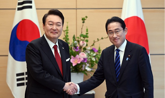 El presidente llama la cumbre Corea-Japón un nuevo comienzo de los lazos bilaterales