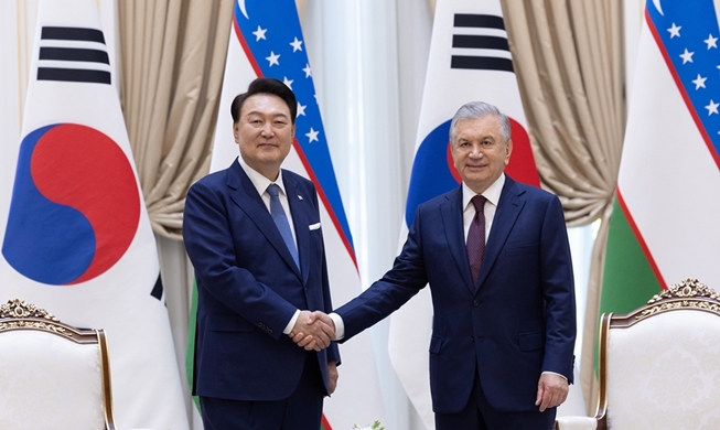 Corea y Uzbekistán ampliarán su cooperación en cultura, deporte y...