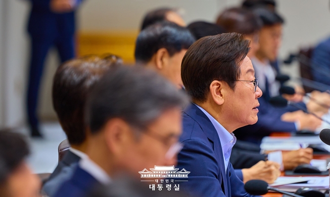 El Gobierno presenta un presupuesto de alrededor de 728 billones de wones para 2026