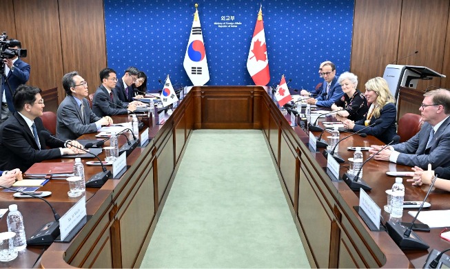 Los ministros de Asuntos Exteriores de Corea y Canadá se reúnen en Seúl para discutir temas de interés mutuo