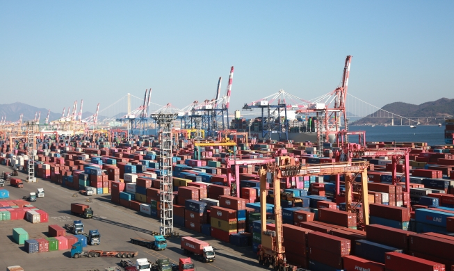 Las exportaciones se mantienen estables en el 1er semestre pese a los aranceles de EE. UU.