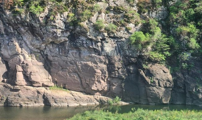 Los petroglifos de Ulsan: un registro de vida de 7.000 años de antigüedad