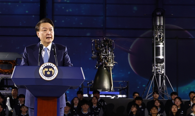 Yoon afirma que Corea está preparada para convertirse en una de las cinco potencias en tecnología espacial del mundo