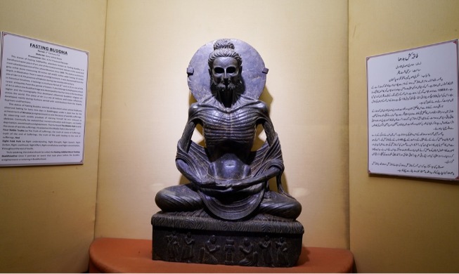 La tecnología 3D coreana digitaliza la escultura del 'Buda en ayuno' en Pakistán