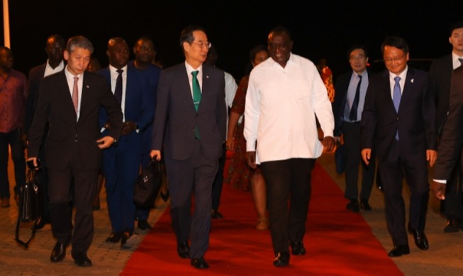 El primer ministro Han Duck-soo es el primer alto funcionario coreano en visitar Ghana después de 45 años