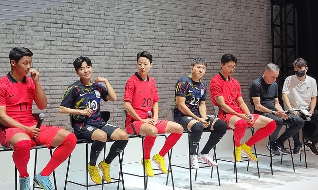 Se desvelan los nuevos uniformes de las selecciones nacionales de fútbol de Corea del Sur