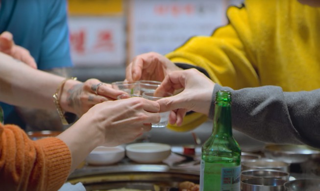 'Corea a la Paik', una serie para conocer la historia de las bebidas tradicionales de Corea