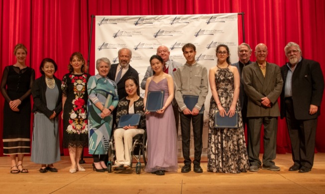 Una violinista coreana gana tres premios en un concurso internacional en Estados Unidos