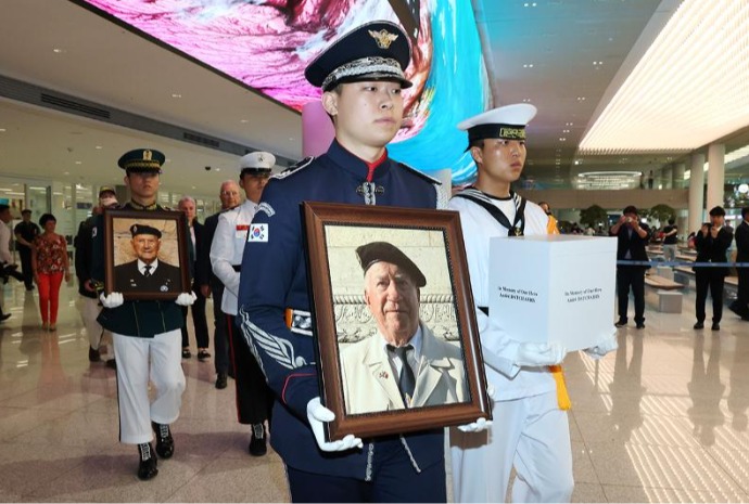  Repatriación de veteranos franceses de la Guerra de Corea