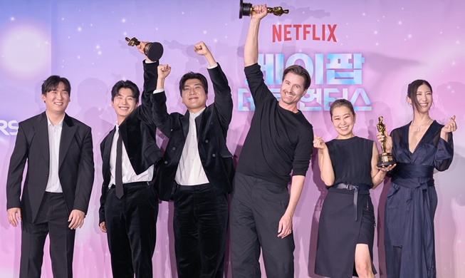 El equipo de 'Las guerreras K-pop' visita Corea con el Óscar en mano