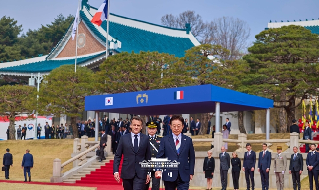 Lee visitará Francia del 6 al 9 de septiembre