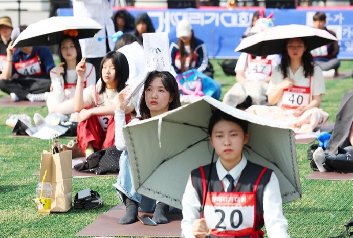 Concurso anual de 'no hacer nada' en Seúl