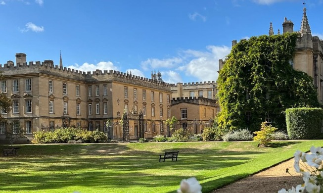 Oxford lanza una plataforma que muestra cómo difiere el idioma en las dos Coreas