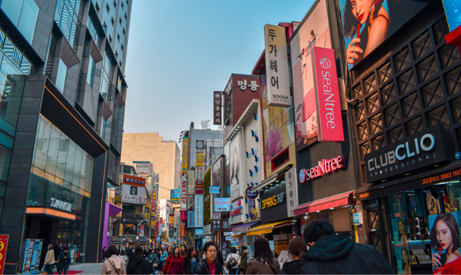 Un recorrido por Myeongdong, uno de los distritos más populares y vibrantes de Seúl