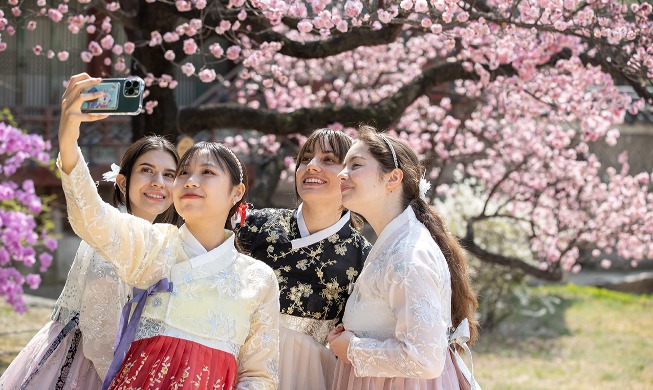 Disfrutando la primavera en el palacio Changdeokgung